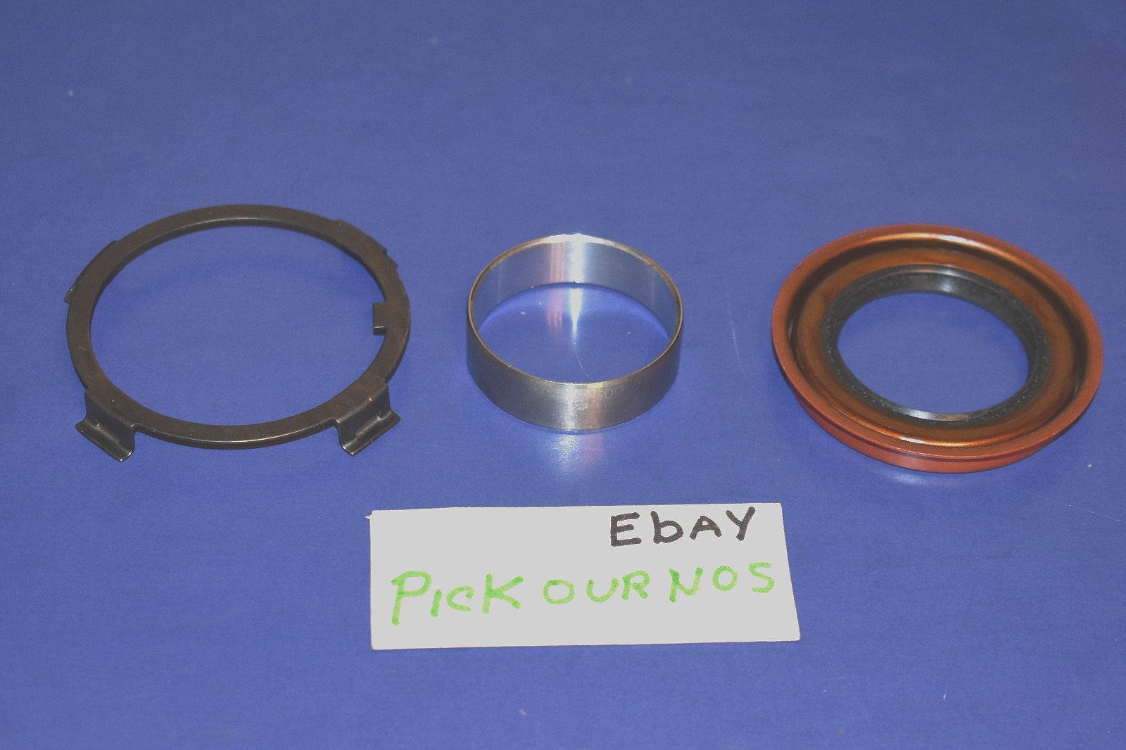 Front Seal Bushing & Retainer 2004R 700R4 4L60 4L60E 4L65E 4L70E Transmission