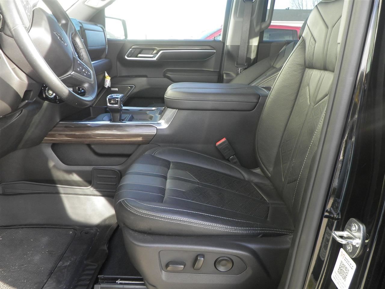 2024 Silverado 1500 10 Speed Automatic Transmission 4WD 5.3L Opt MHS