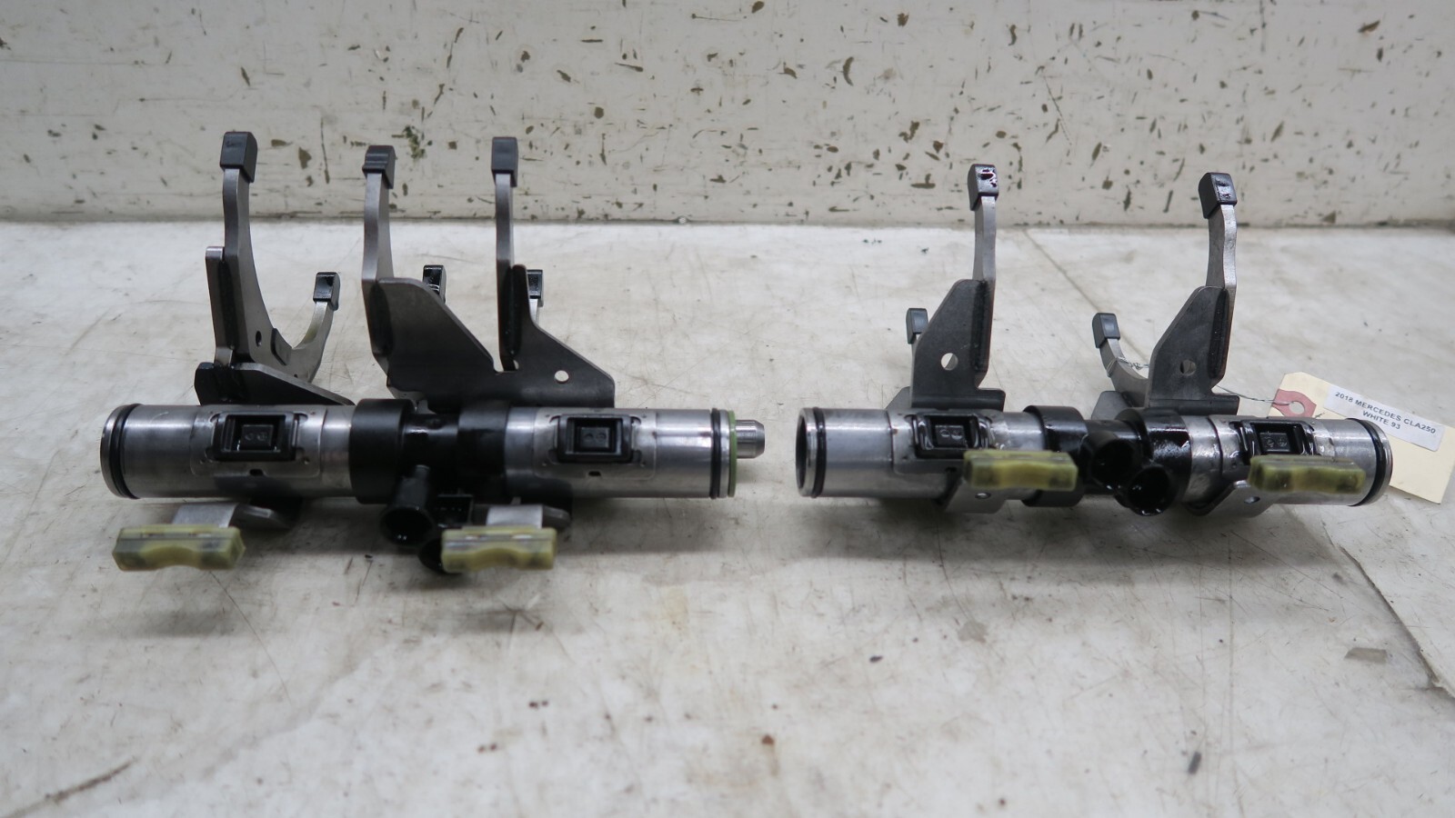 2014-2019 Mercedes CLA250 C117 OEM FWD 2.0 Transmission Gear Shift Fork Assembly