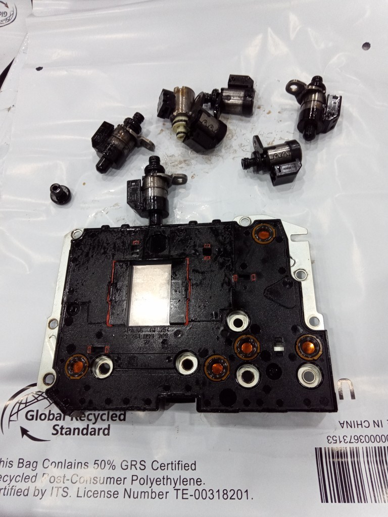 RE5R05A Valve Body For HYUNDAI INFINITI FX35 G35 G37 M35 M45 Q45 QX56