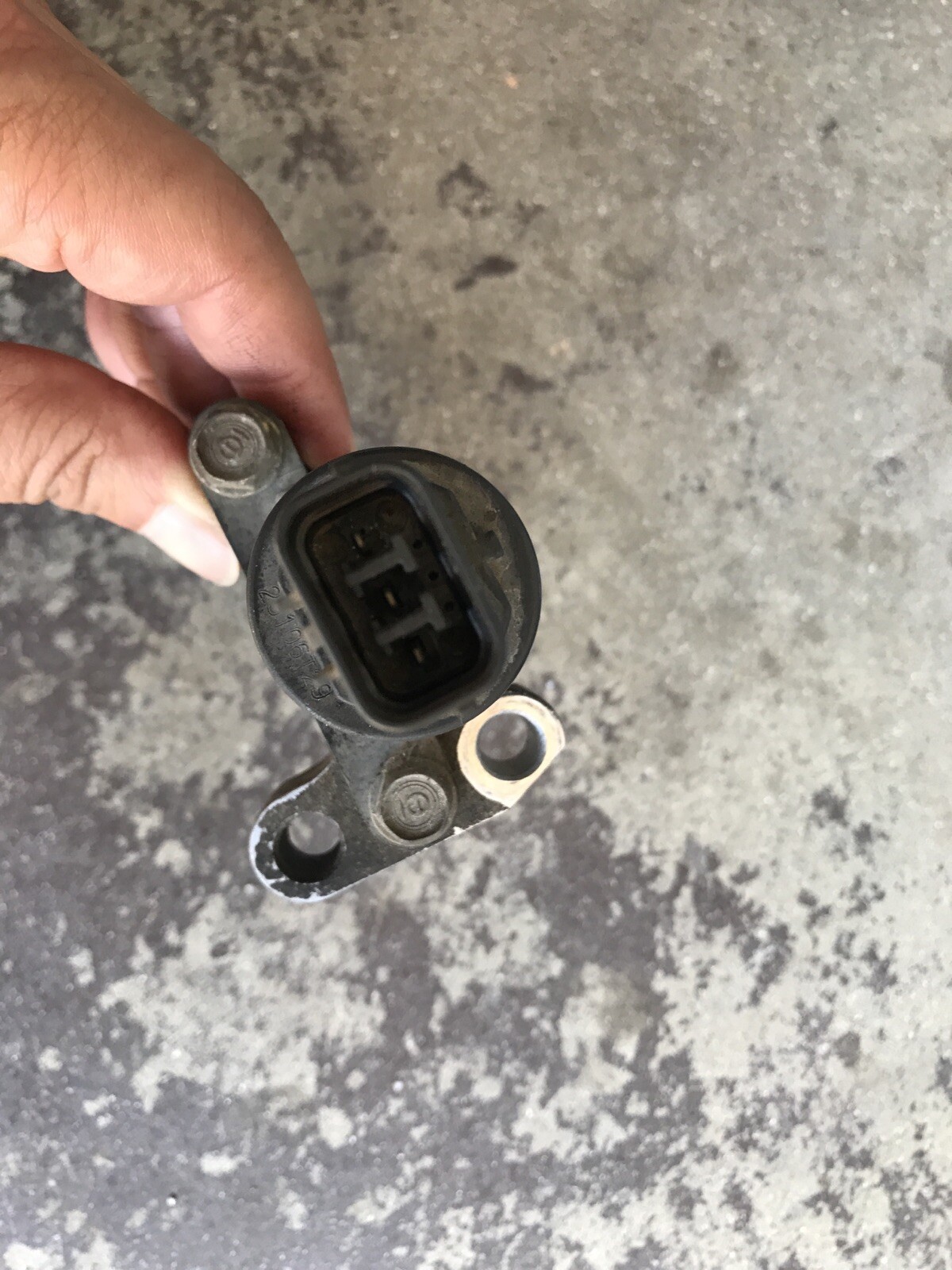 Used 94-01 Acura Integra automatic VSS vehicle speed sensor.