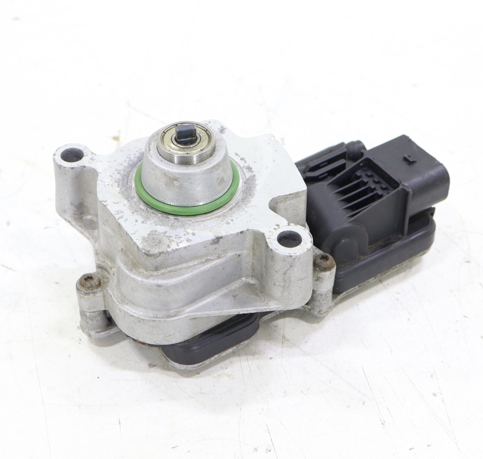 Maserati Levante 2017+ OEM Transfer Case Control Unit