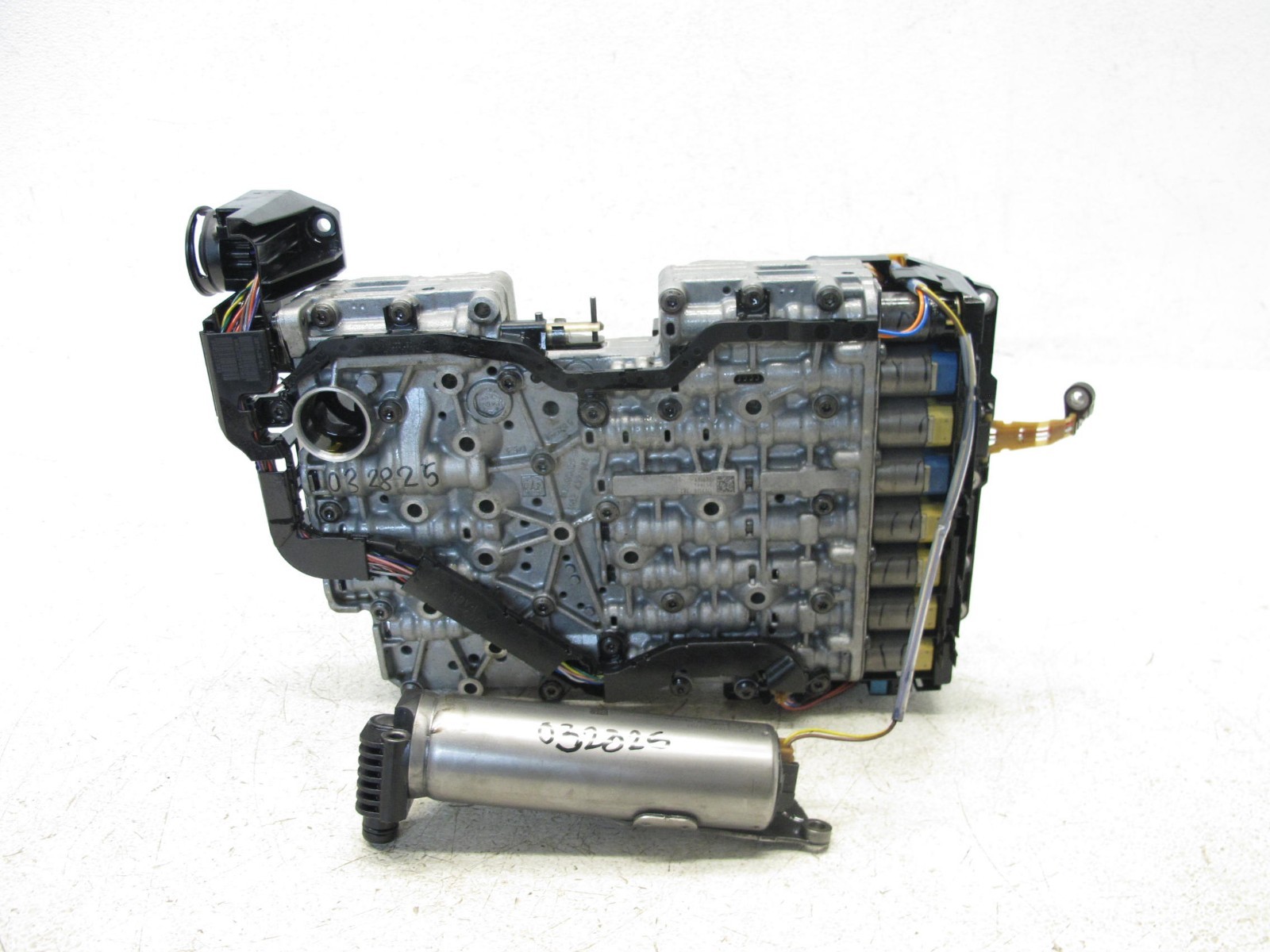 18-24 AUDI B9 S5 SPORTBACK S4 SQ5 AUTOMATIC MECHATRONIC TRANSMISSION VALVE 03282