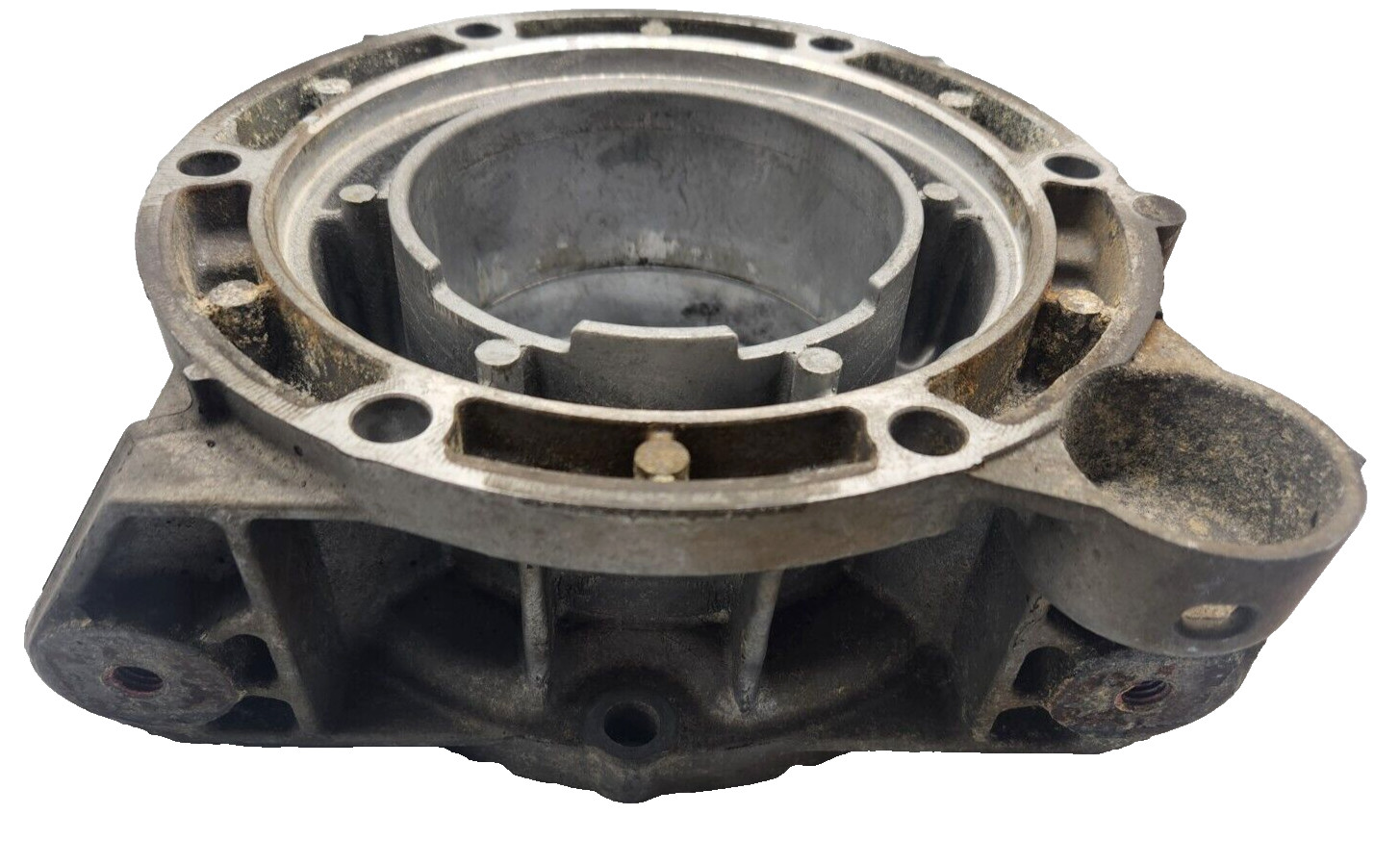 .For 6L80E GMC Chevrolet Transmission 4X4 Tail Housing 2006+ USED Cast #24241160