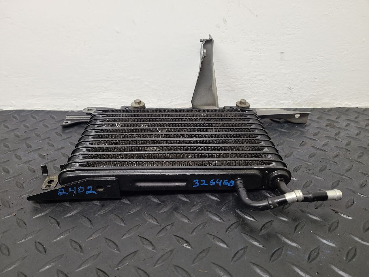 00-06 Toyota Tundra 4.7L 4×2 AT Automatic Transmission Oil Cooler OEM 3291034010