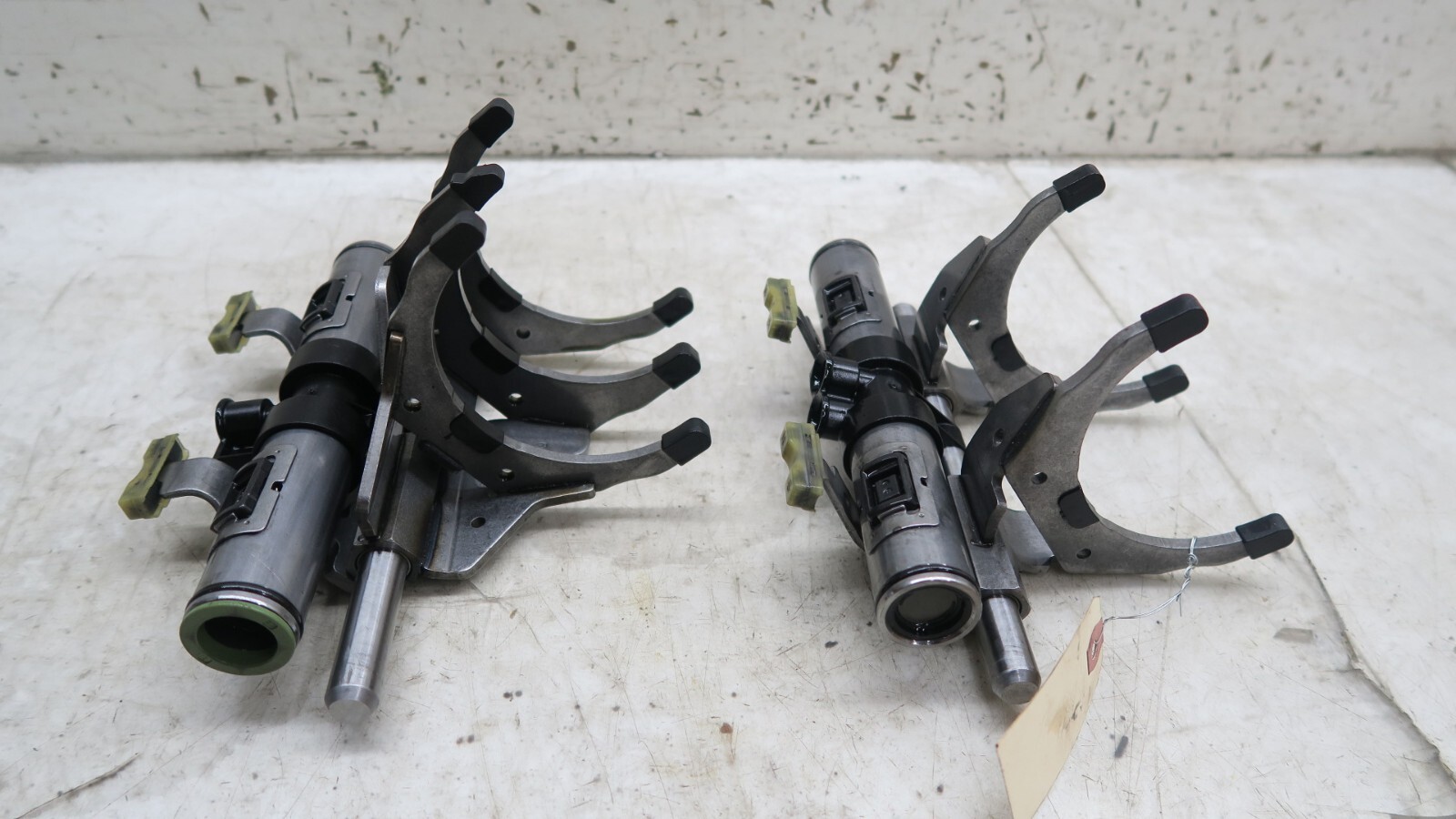 2014-2019 Mercedes CLA250 C117 OEM FWD 2.0 Transmission Gear Shift Fork Assembly