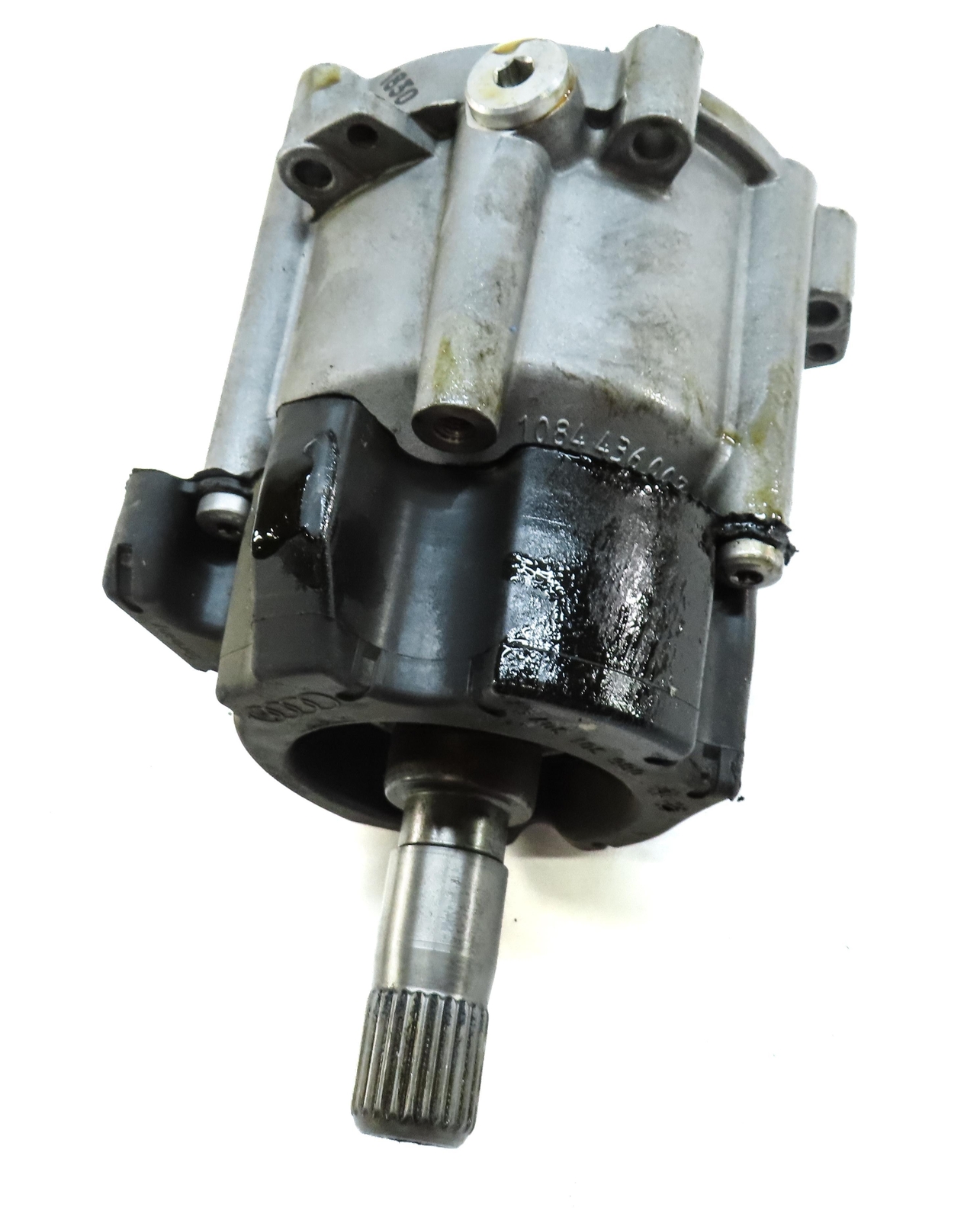 2013-2015 AUDI A6 A7 (C7 4G8) 3.0L AWD QUATTRO – CENTER DIFFERENTIAL TAILSHAFT