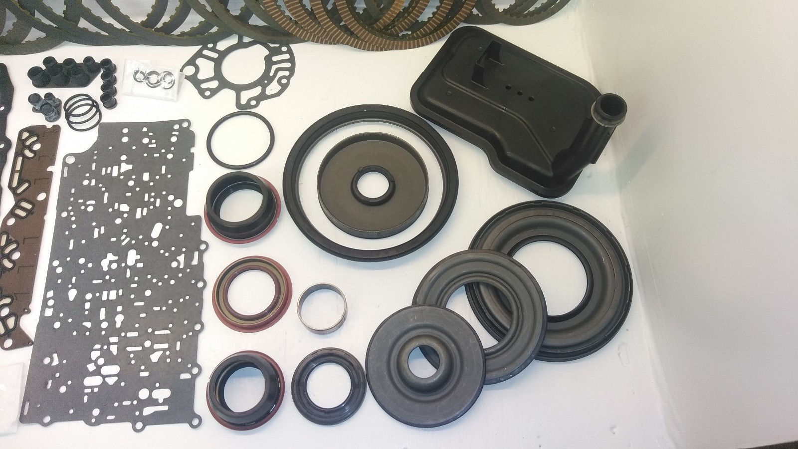 .6L80e 6L80 overhaul kit clutches filter bush + PISTONS rebuild kit