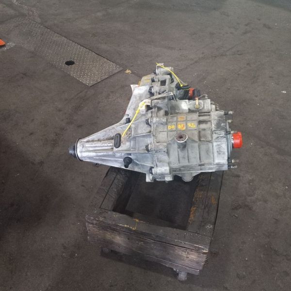 1999-2002 Chevy Silverado 1500 Transfer Case Assembly Electric Shift Opt M30 OEM