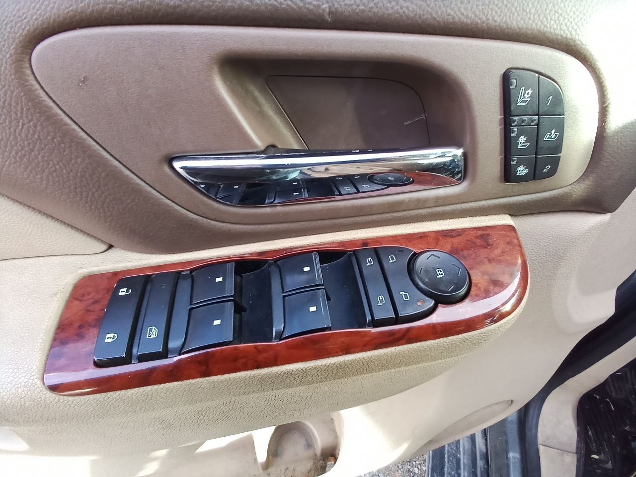 Automatic Transmission from 2011 Avalanche 1500 5.3L 4×4 [47,615 miles] 12693609