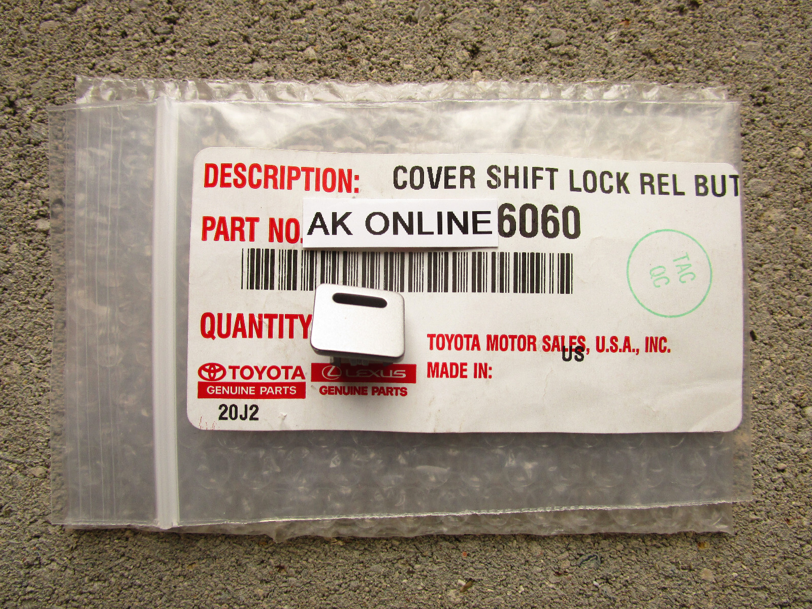 12 – 14 TOYOTA CAMRY A/T SHIFTER LOCK RELEASE BUTTON COVER OEM OEM NEW SILVER