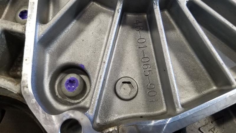 17-20 JAGUAR F PACE F-PACE OEM 2.0L TRANSFER CASE GX637K780BD