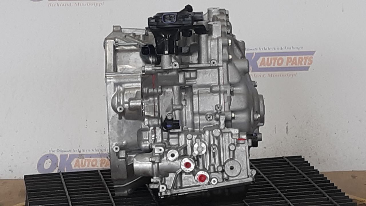 Automatic Transmission 2.5L FWD CVT 2024 MITSUBISHI OUTLANDER 13K MILES