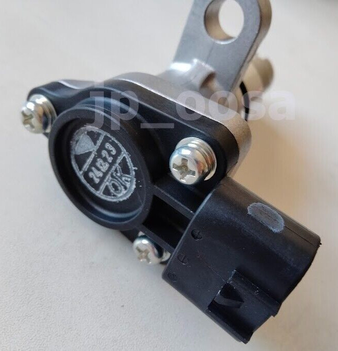 Toyota Genuine OEM Speedometer Sensor 83181-35051 for 4Runner Truck Previa