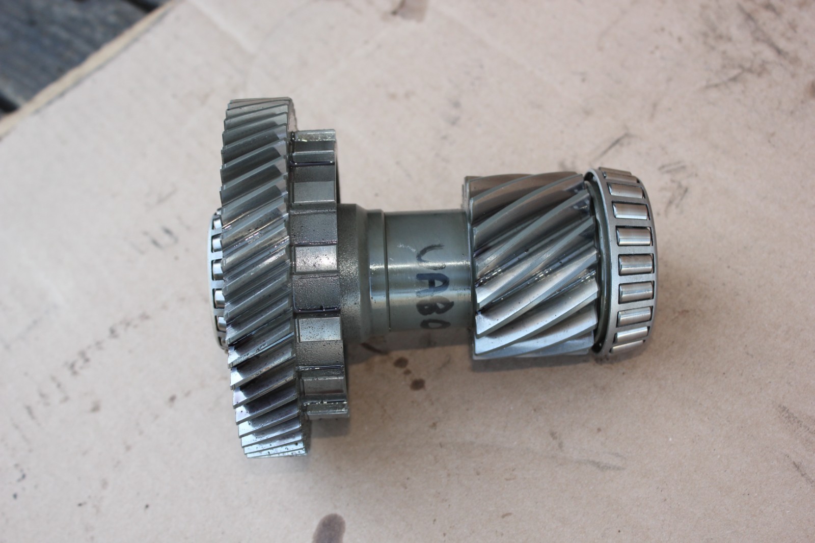 OEM UA80E UA80F Transmission Differential Pinion Gear Primary Gearset Shaft