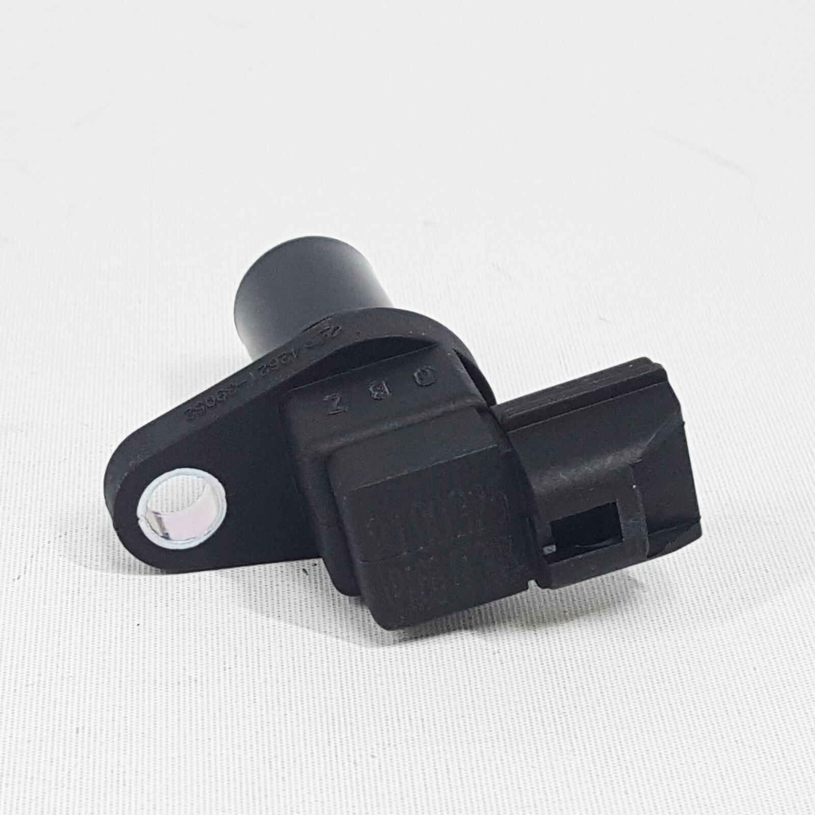 Genuine 4262139052 Output Speed Sensor For Kia cars