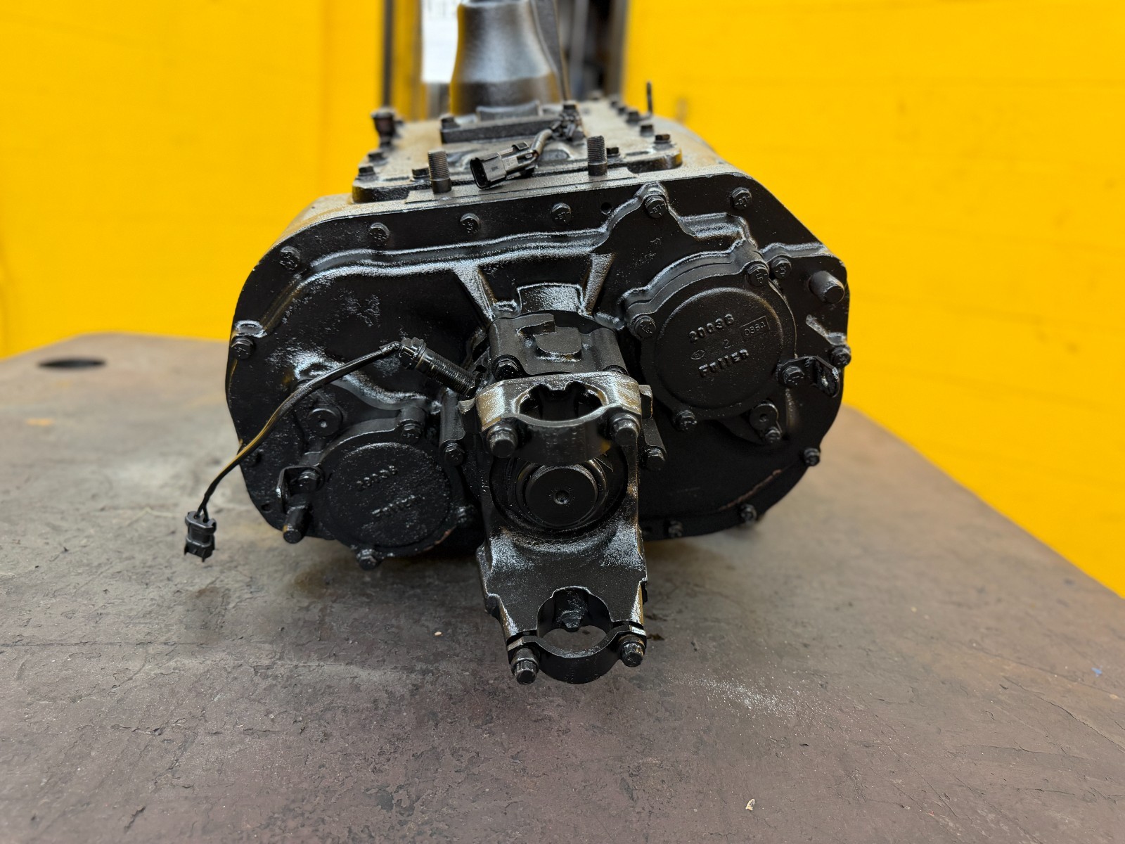 Eaton Fuller TX14607B Transmission, OFF MACK (PTO NOT INCLUDED)
