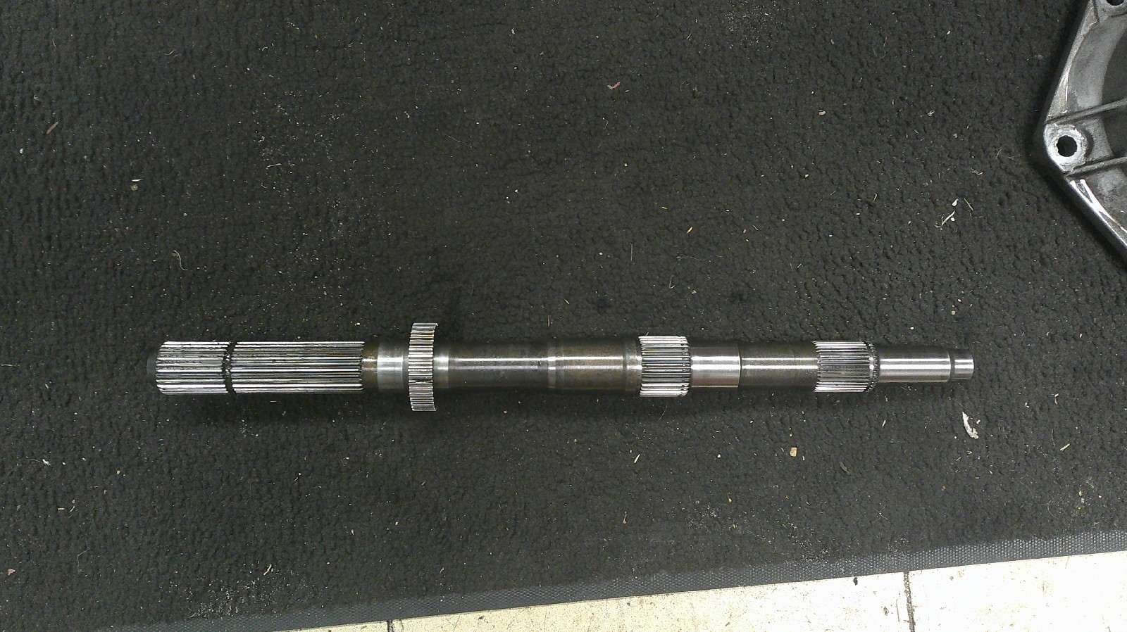 4L60E Extension Housing Output Shaft OEM 2WD GMC 4L70E 4L65E TAIL HOUSING 97-14