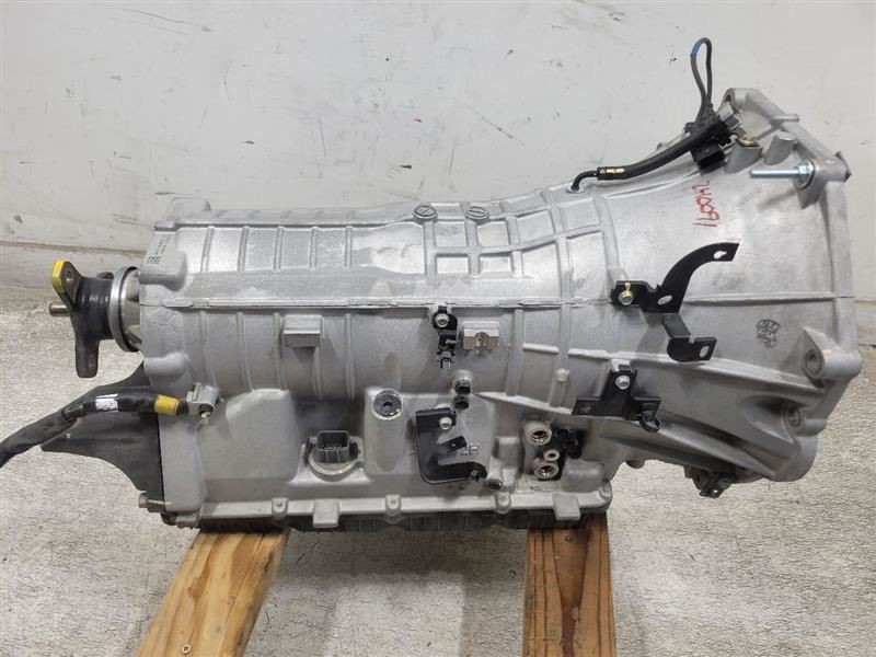 2015 Kia K900 5.0L Automatic Transmission 8 Speed 134k miles