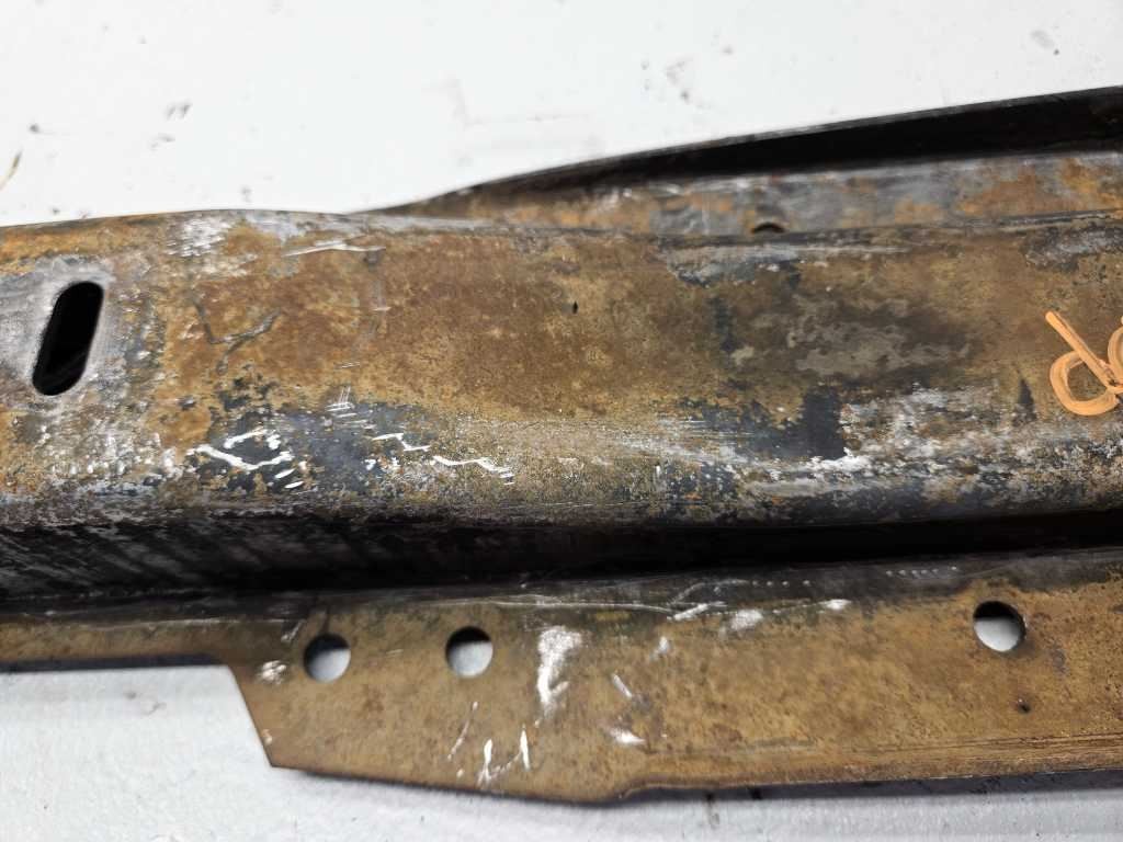 1988-2000 Chevy GMC K1500 Transmission Crossmember 4×4 Mount OEM 2957