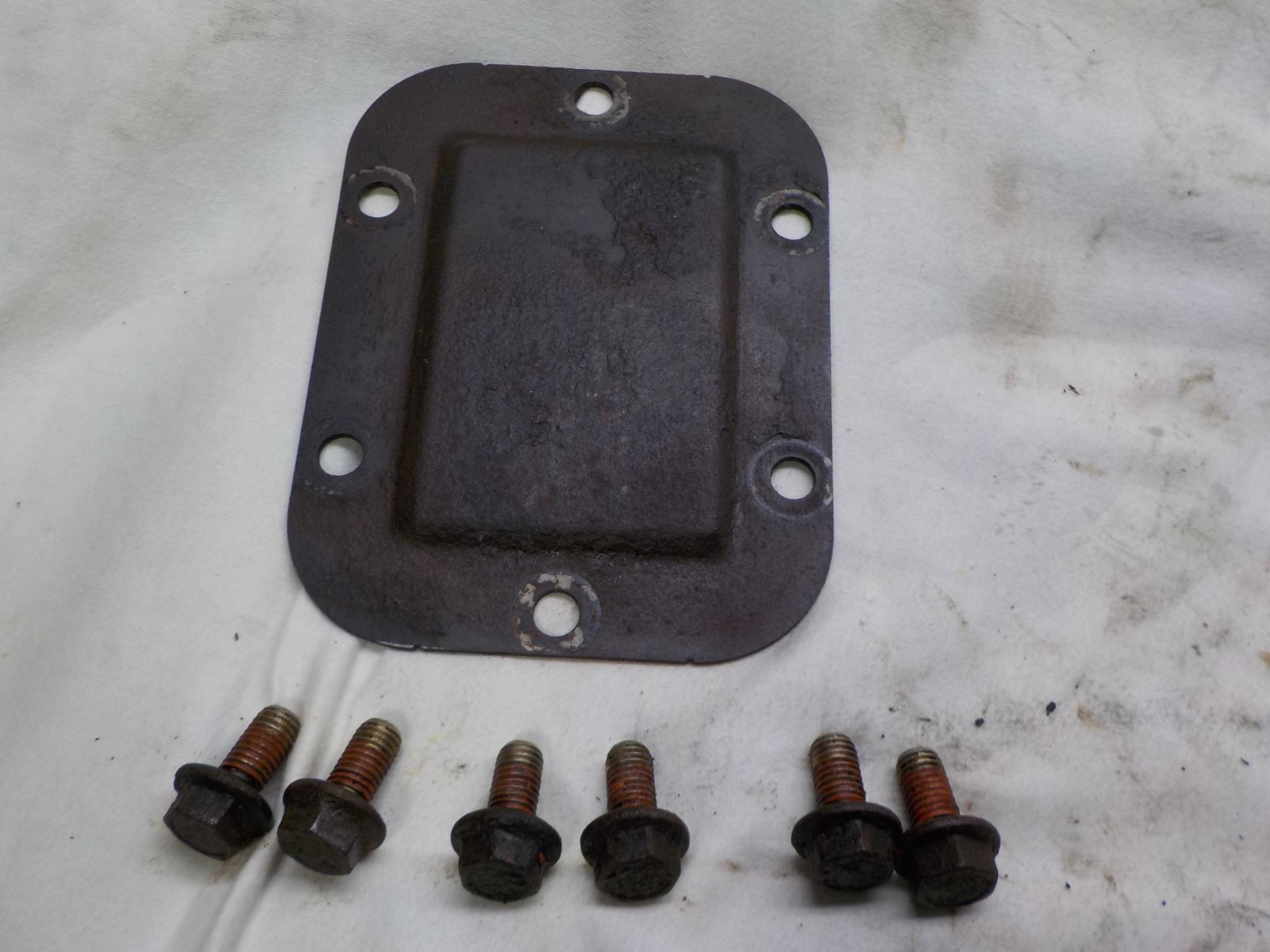 01-04 GMC Sierra 2500HD 3500 6.6 LB7 Allison 1000 transmission PTO side cover