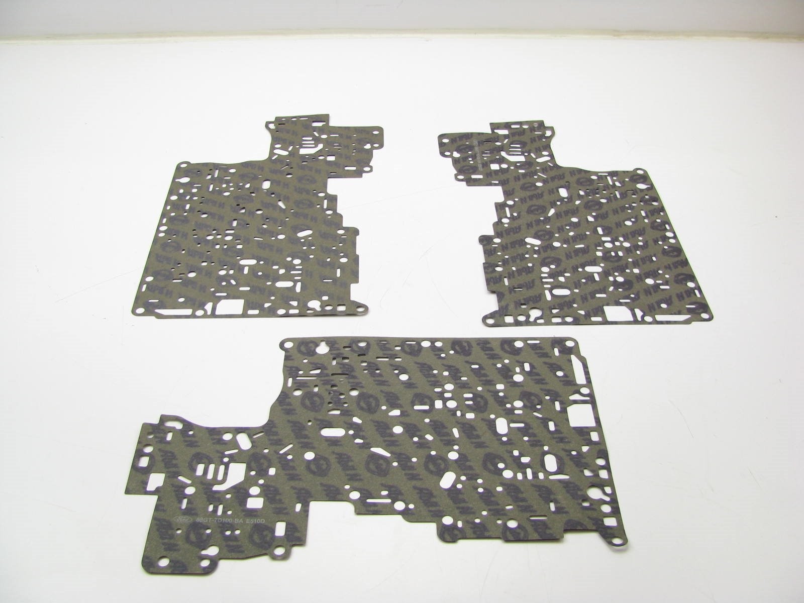 (3) NEW – OEM Ford E8RY7D100A Auto Trans Valve Body Gaskets – Merkur Scorpio
