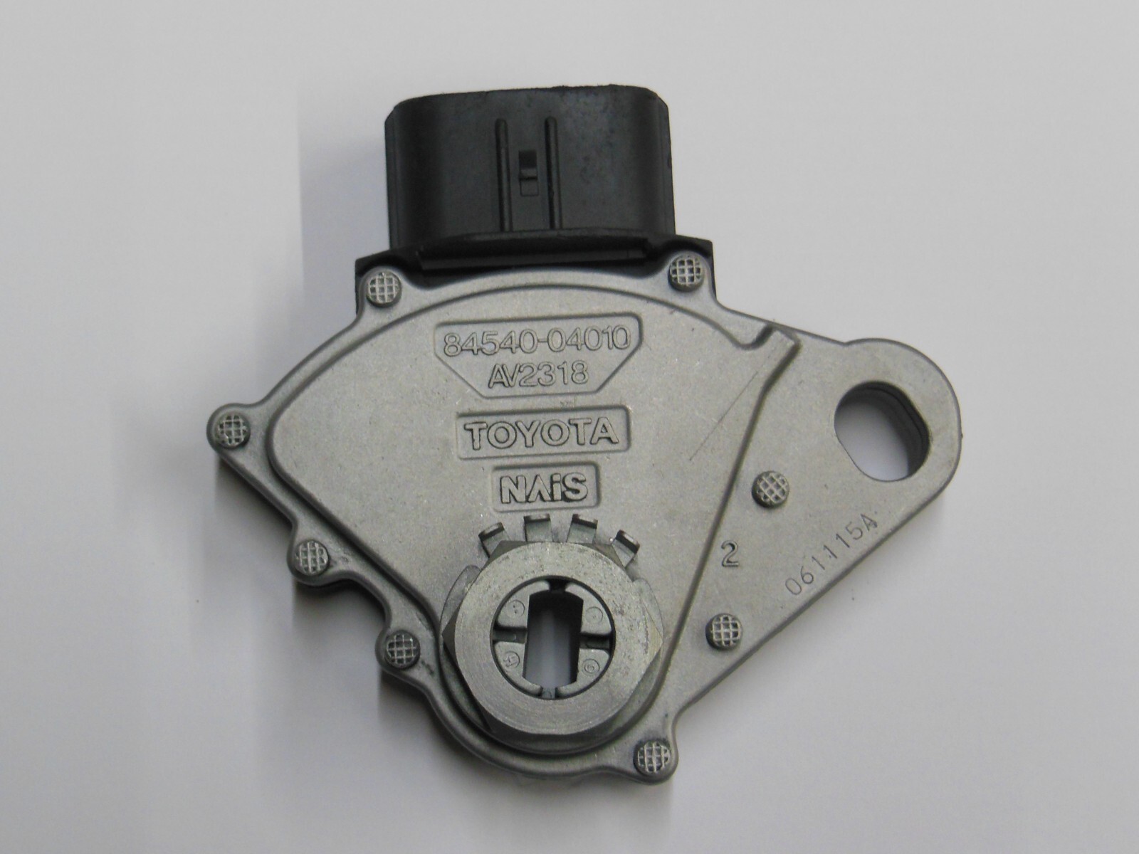 2004-2007 Genuine Toyota Sequoia neutral safety gear position switch new