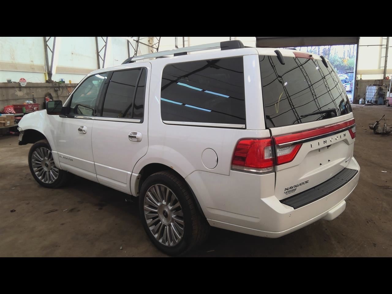 Transfer Case Fits 15-17 NAVIGATOR 6837660