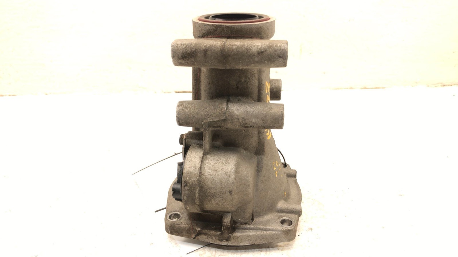 1995 Chevy Camaro 700R4 4L60e Tail Extension Housing Oem 8673553
