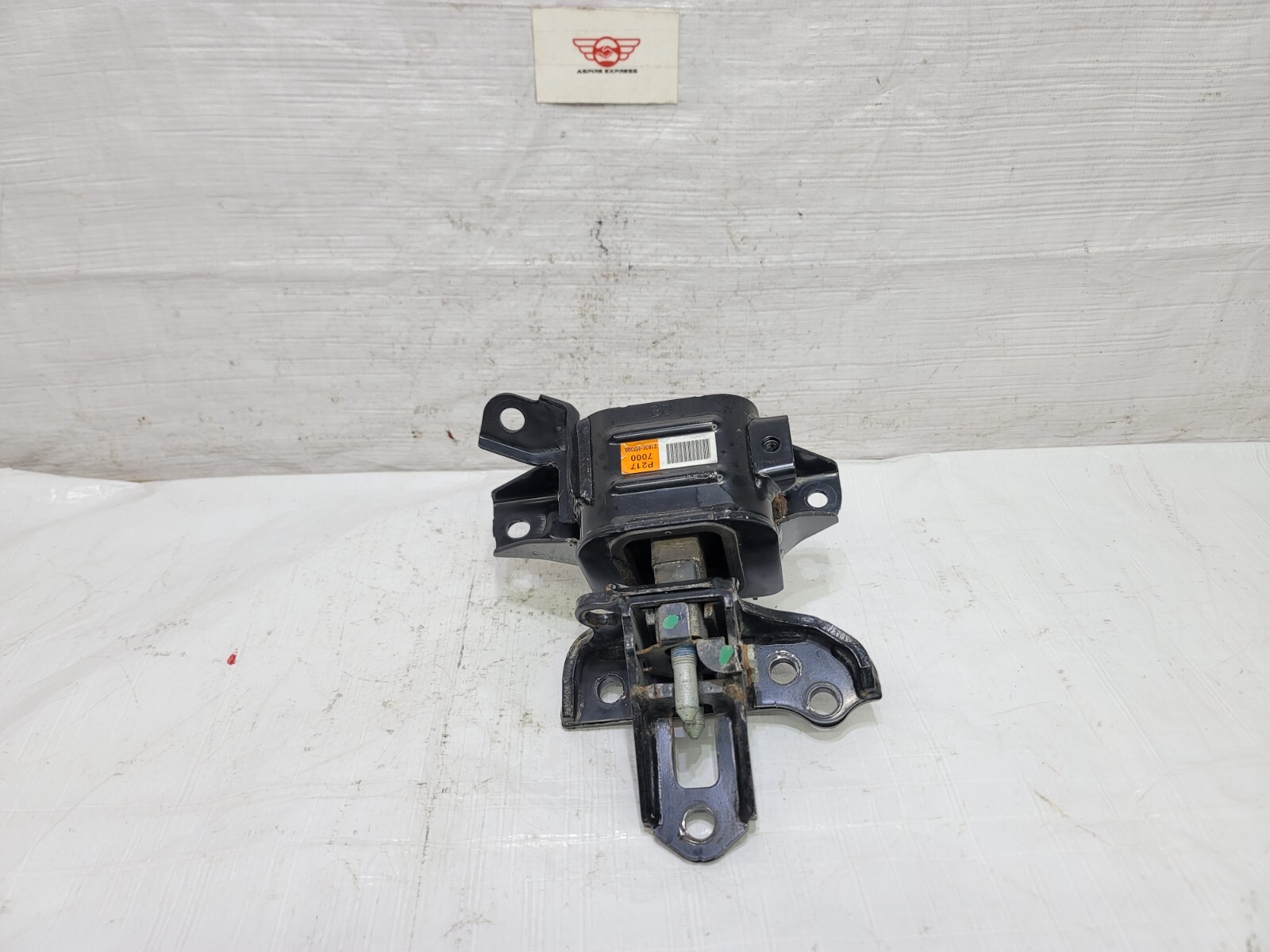 2019-2023 Kia Forte Transmission Mount Bracket Left Driver OEM 21830-M7000