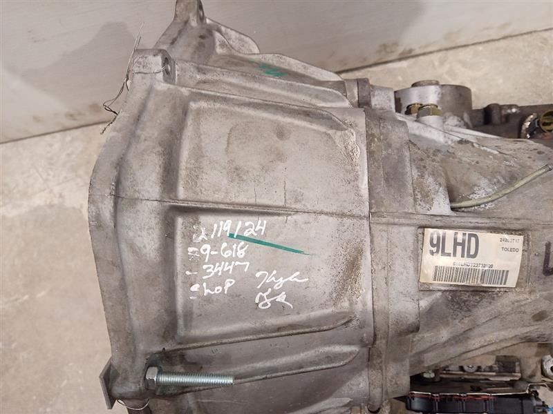 2WD Automatic Transmission from 1999 Suburban 1500 5.7L [122K miles] 6367488