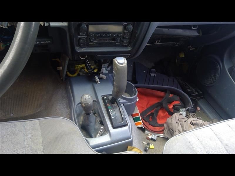 Transfer Case 6 Cylinder Automatic Transmission Fits 95-00 TACOMA 745255