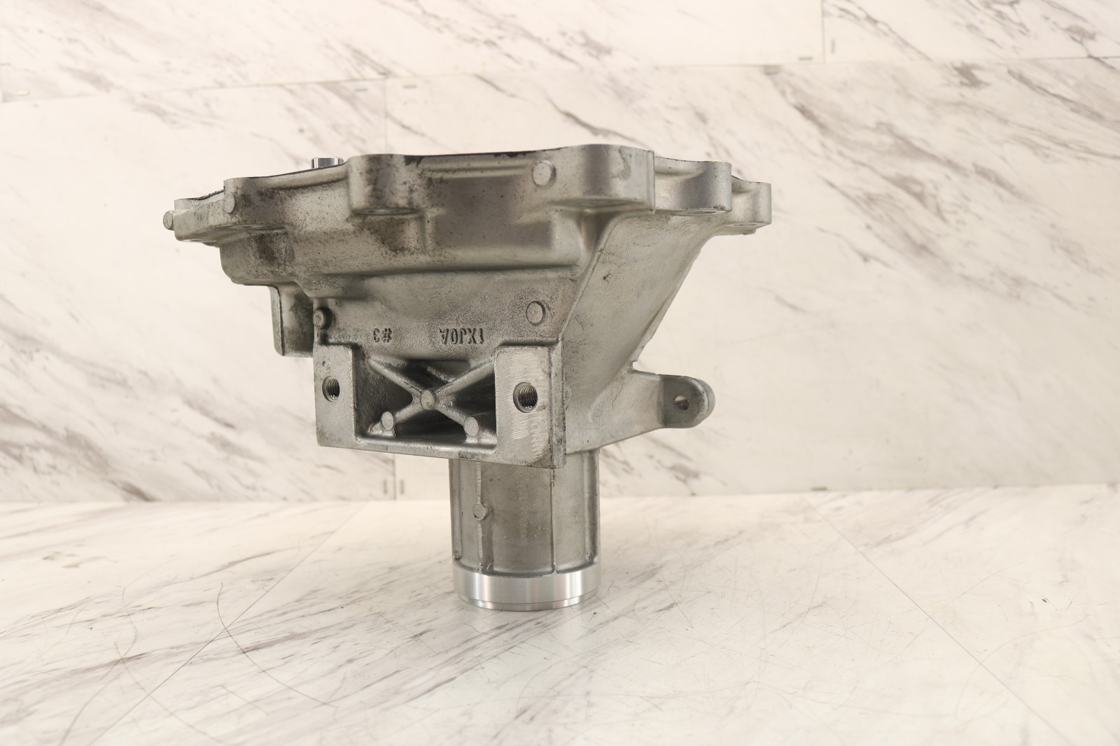 08-20 370Z G37 Q50 Q60 VQ37VHR A/T TAIL SHAFT EXTENSION OUTPUT SHAFT HOUSING OEM