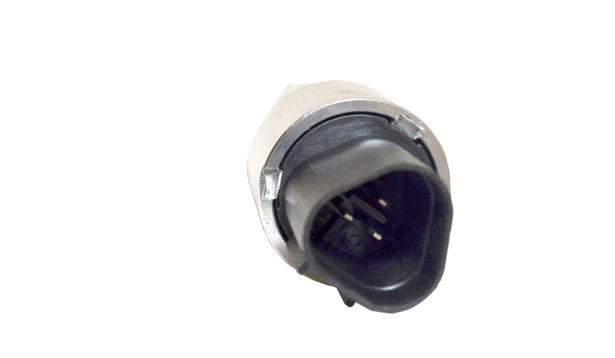 fits 2001 Hyundai Tiburon Vehicle Speed Sensor Automatic Trans Output Shaft