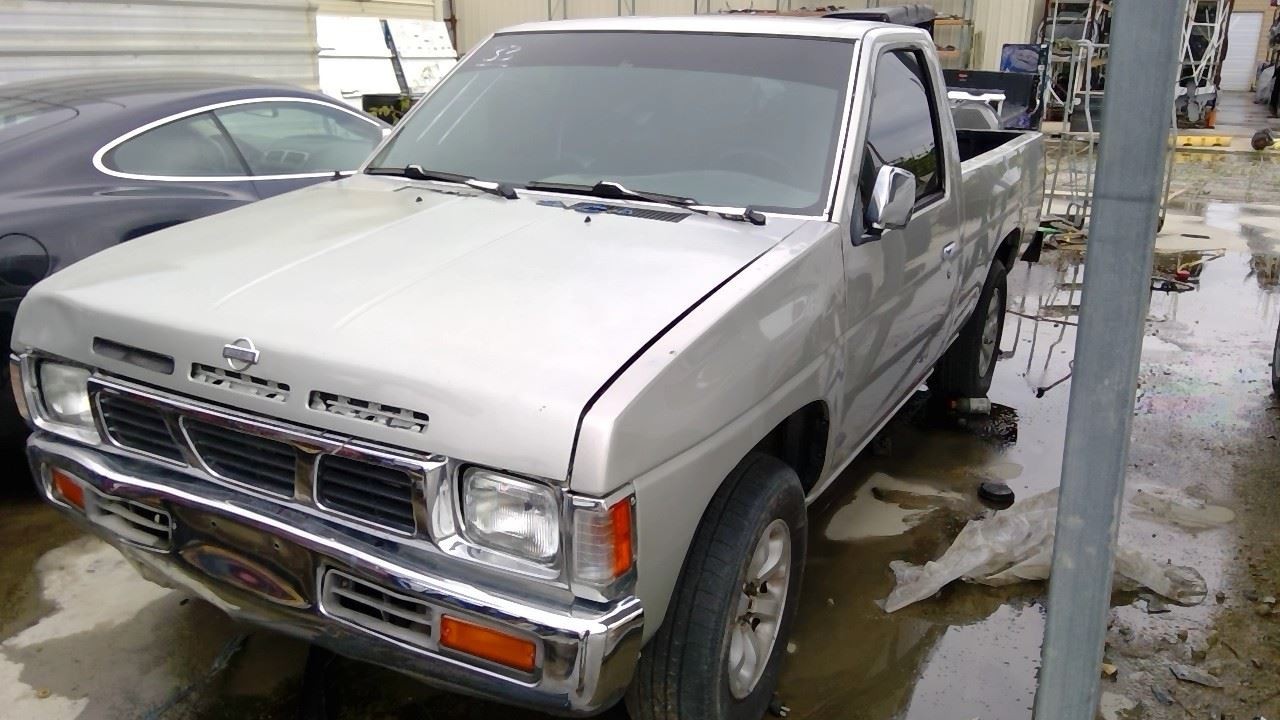 Manual Transmission 4 Cylinder 2WD Fits 96-97 NISSAN PICKUP 9629818