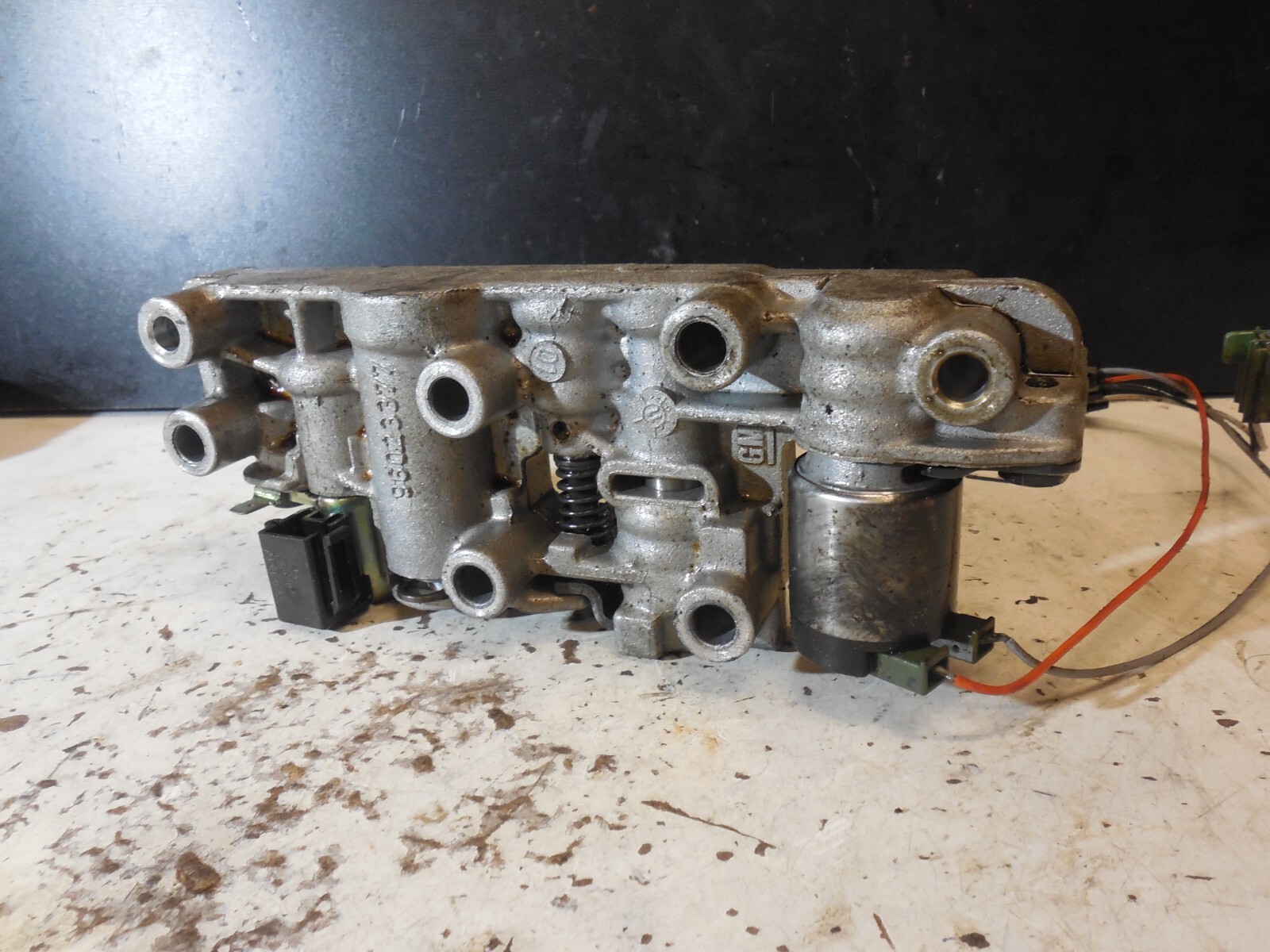 BMW Z3 E36 328i 325i Isuzu Transmission Auxiliary Valve Body GM 96023377