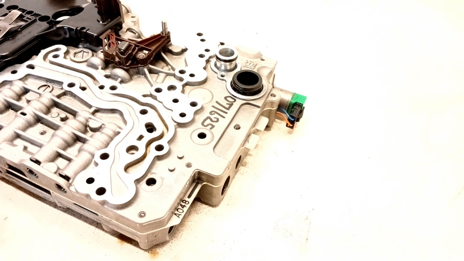 13-19 BMW F01 F02 750i 550i GT 650i A/T MECHATRONIC TRANSMISSION VALVE BODY 0716