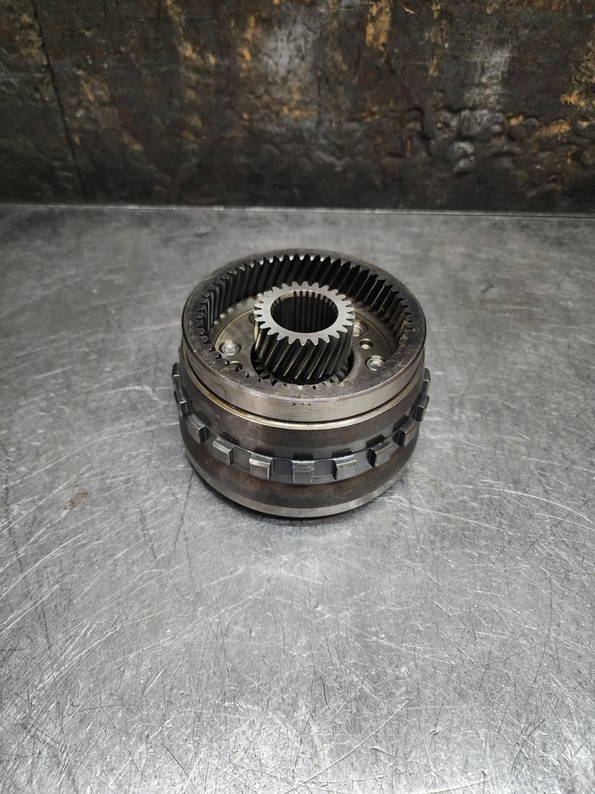 TH400 400 TRANSMISSION REAR PLANET & SUN GEAR ANGLED TEETH 1 SHORT LUG 1969-UP