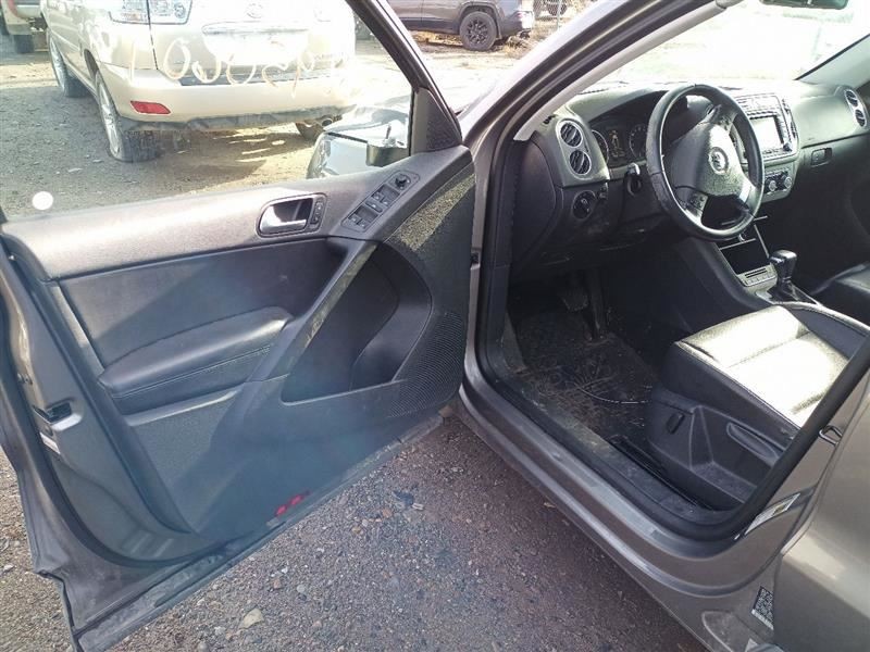 FWD Automatic Transmission from 2010 Volkswagen Tiguan 2.0L 10240677