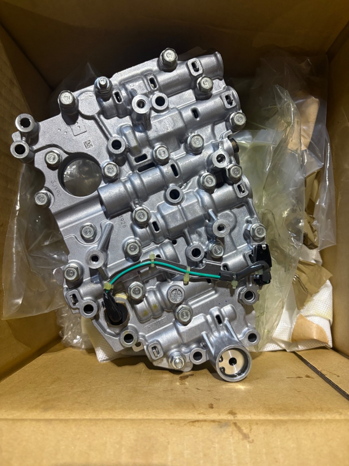 GM Genuine Parts Control Valve Body GM Part # 25205778