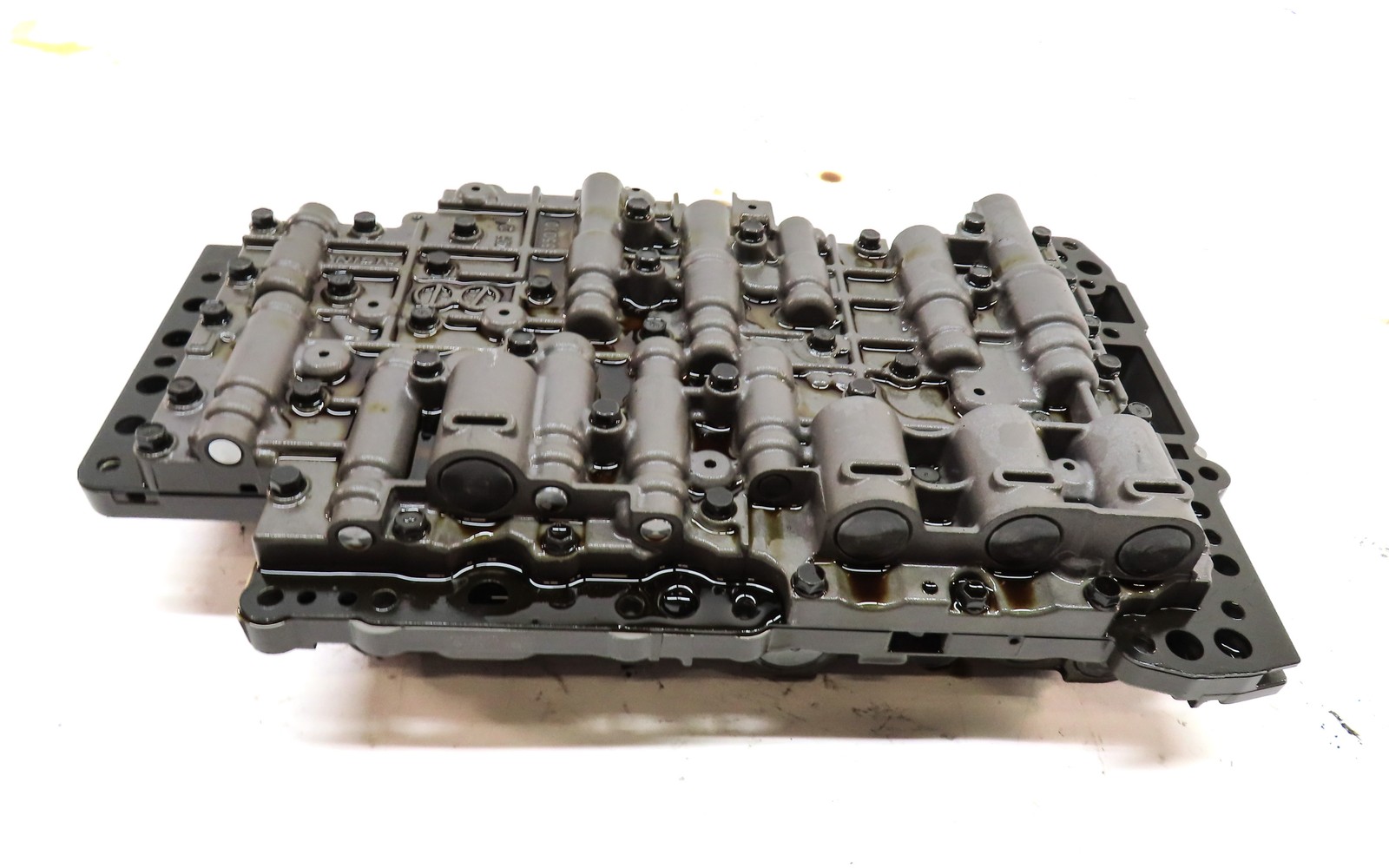 2011-2018 PORSCHE CAYENNE (958) S / GTS / BASE AUTO TRANSMISSION VALVE BODY
