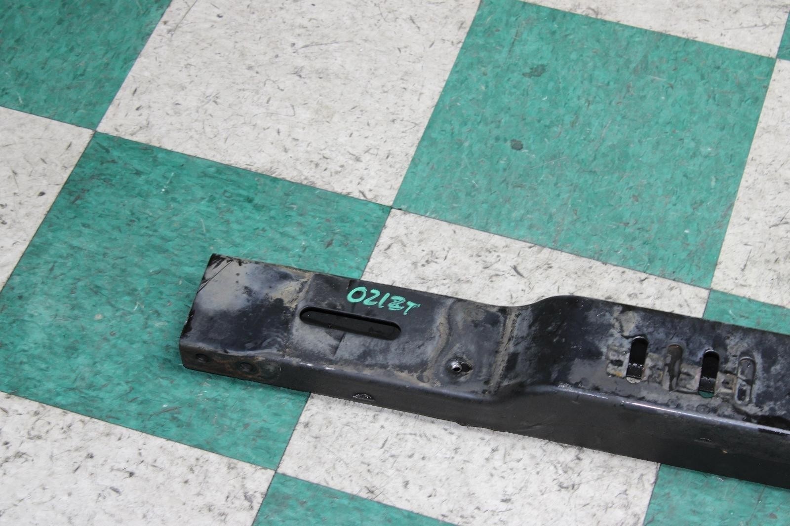 04-08 F150 2WD Automatic Auto Transmission Subframe Crossmember OEM Factory