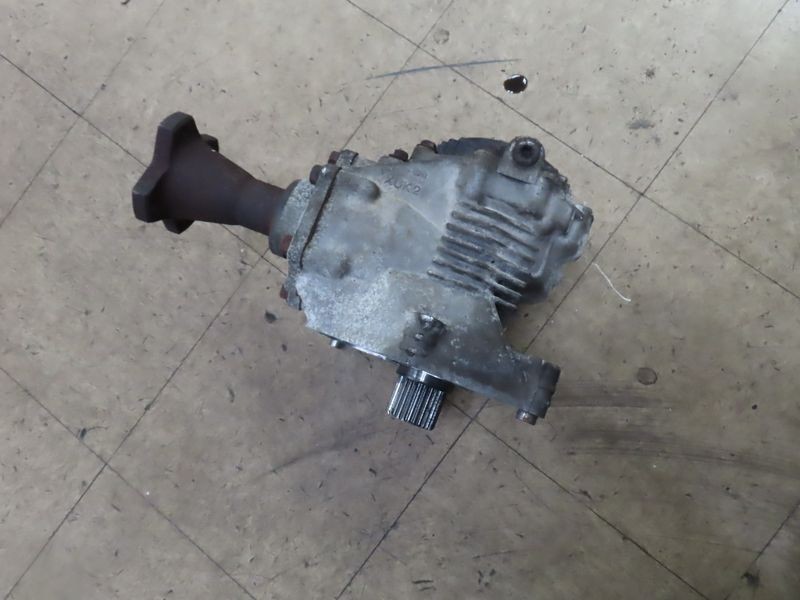 2013 Infiniti JX35 Transfer Case Assembly CVT ID 33100-JP11C OEM