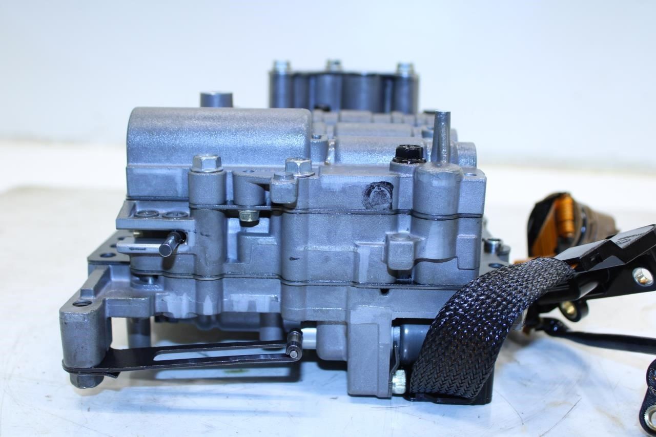 2013-2014 Hyundai Sonata 2.4L FWD Automatic Transmission Valve Body 46210-3B611