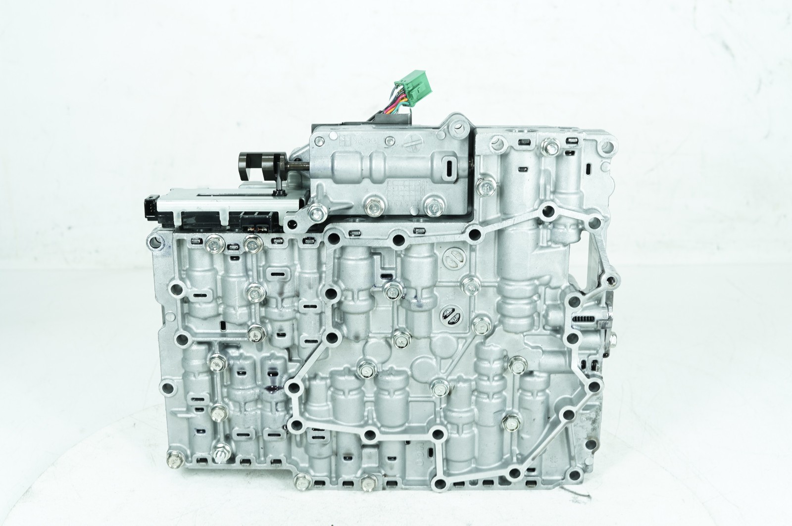 14-19 Infiniti Q50 Q60 OEM 3.0L AWD A/T Valve Body & Solenoid TCM ETC94-110N