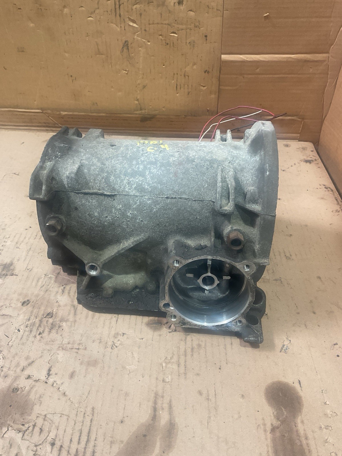 c4 1970 up case fill ford automatic trans replacement case only no vent push in