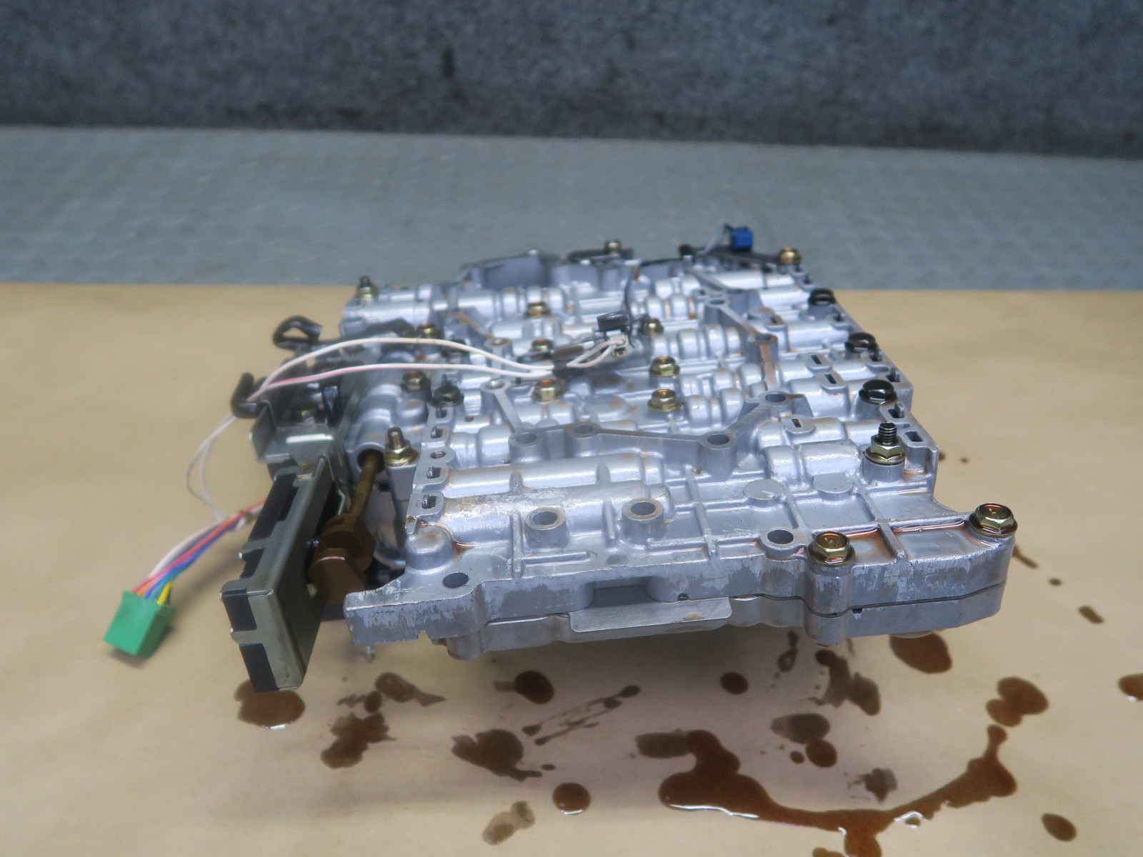 2004 NISSAN 350Z RE5R05A AUTOMATIC TRANSMISSION VALVE BODY MECHATRONIC 34K OEM
