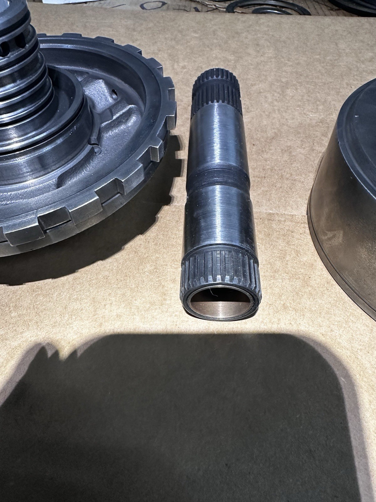 TH400 TRANS DIRECT DRUM 5 NEW CL LUG TYPE CENTER SUPPORT & SUN GEAR SHAFT REMAN