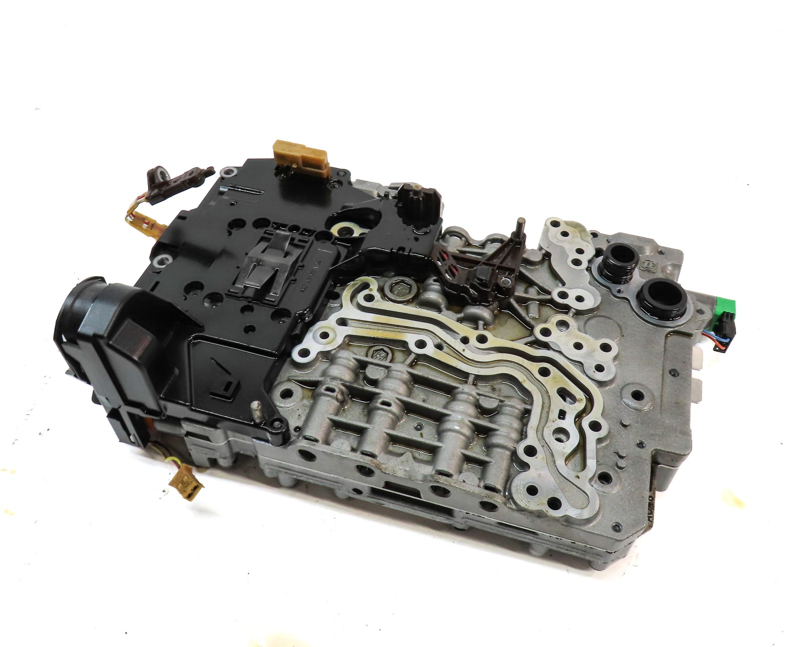 14-18 BMW 320i (F30) AWD 2.0T 8HP-45 A/T AUTO AUTOMATIC TRANSMISSION VALVE BODY