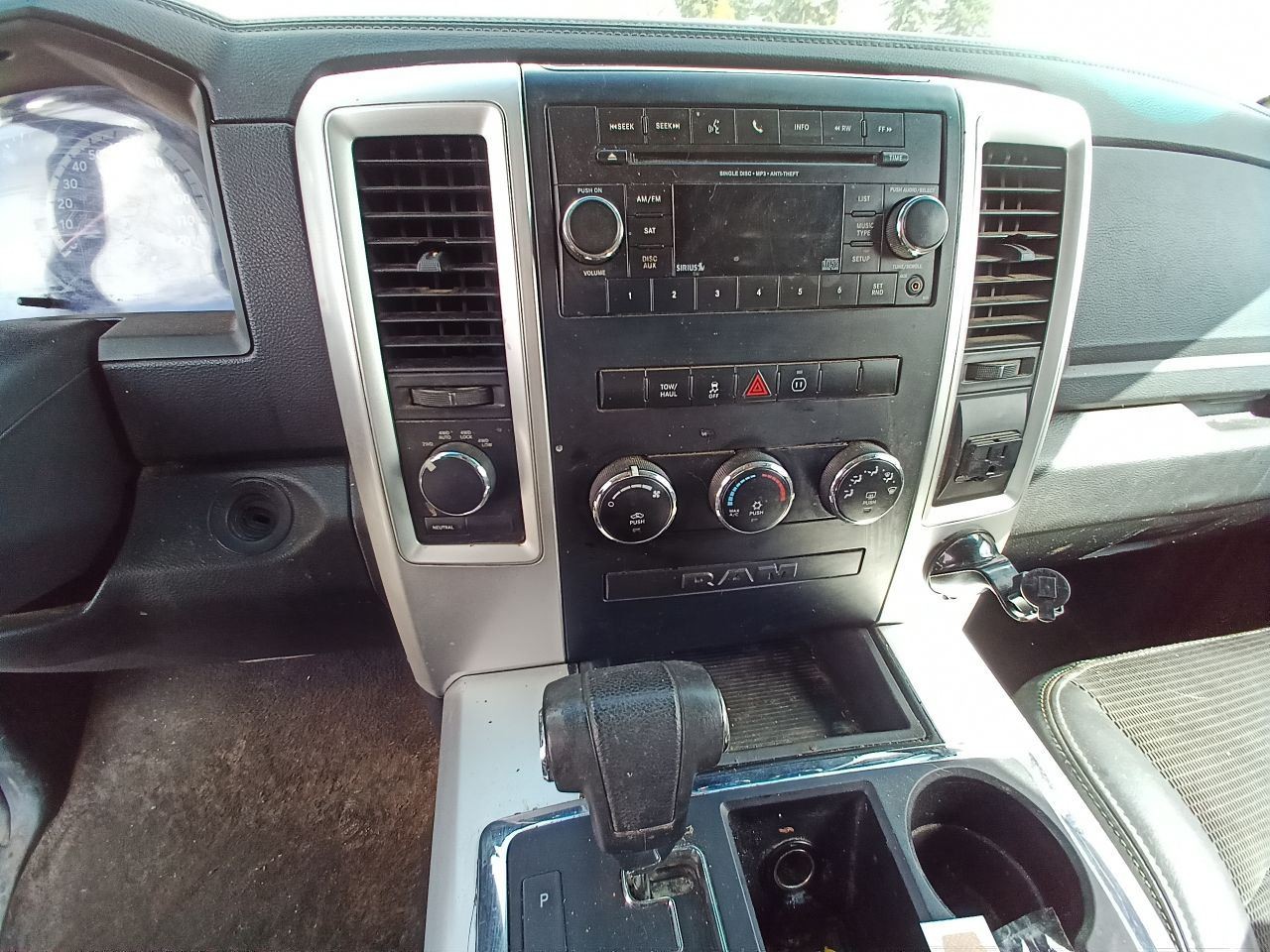 Automatic Transmission 147,697 Miles from 2012 Dodge Ram 1500 4×4 5.7L 11947630
